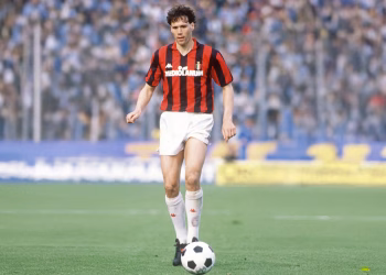 Van Basten contro Mohamed Salah: crisi Liverpool e futuro a rischio 3 Van Basten contro Mohamed Salah, tensione al Liverpool dopo le panchine